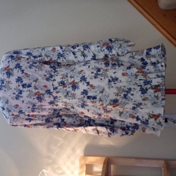 NWT Pretty BNCI Floral Dress Size M - Picture 4 of 11